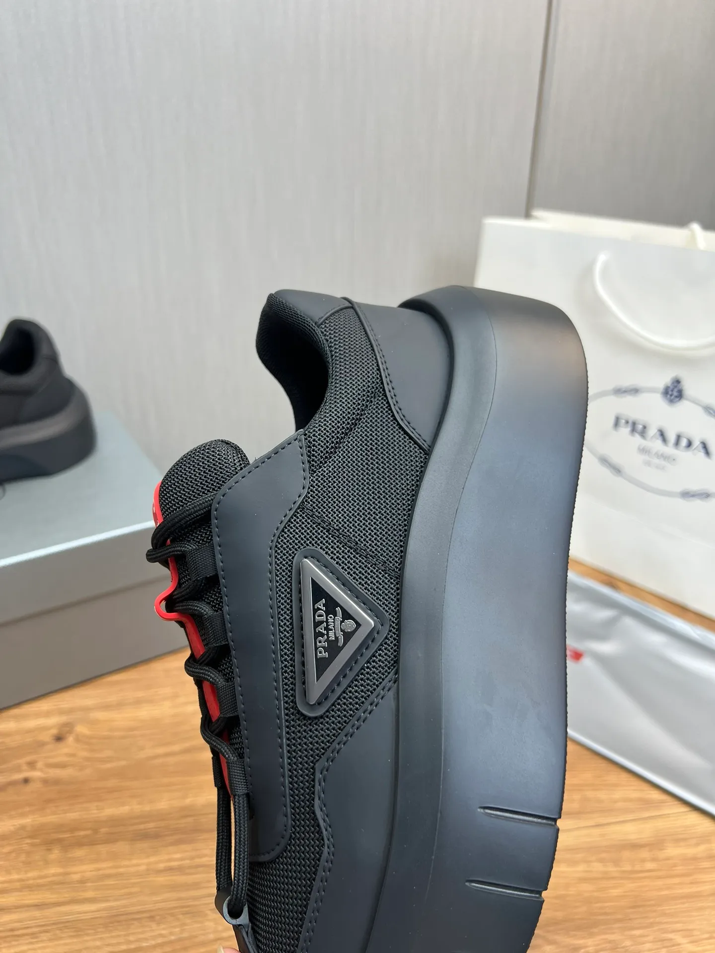 Men's shoes 💰620💰 [PRADA] Men's shoes are popular in the counter, official website is synchronized, high-quality shipments ✔️Original cowhide stitching mesh + cowhide lining, 1🆚1 replica, original original bottom, 38-45 (45 customized, non-refundable)